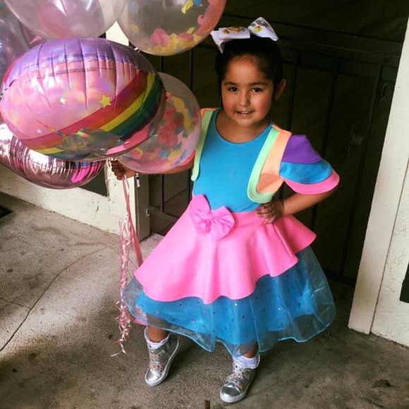 Meet your Posher, Miguel - Picture 1 of 1